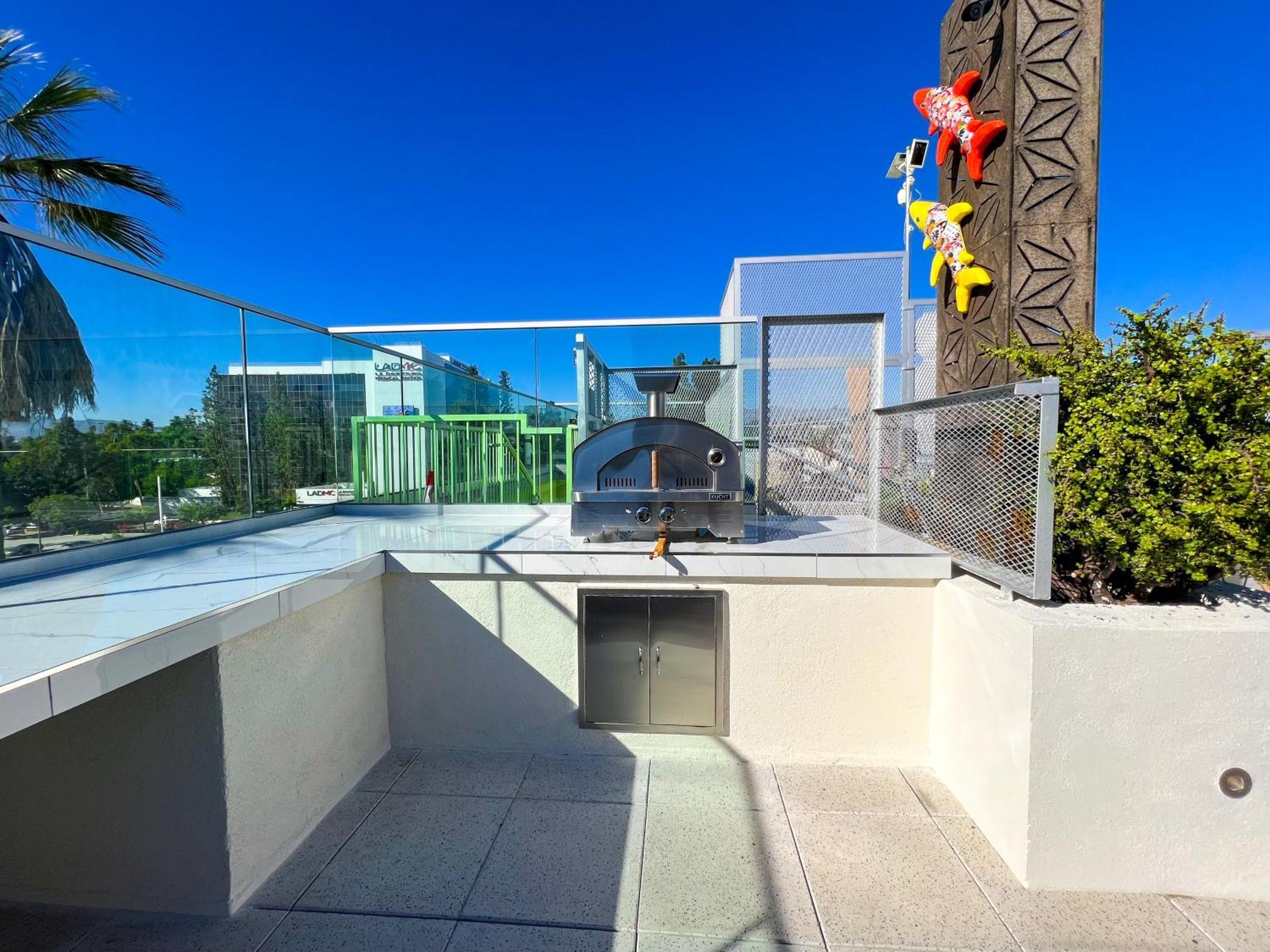 Luxury La Penthouse Prime Location Min From Hollywood And Downtown — Photos 3