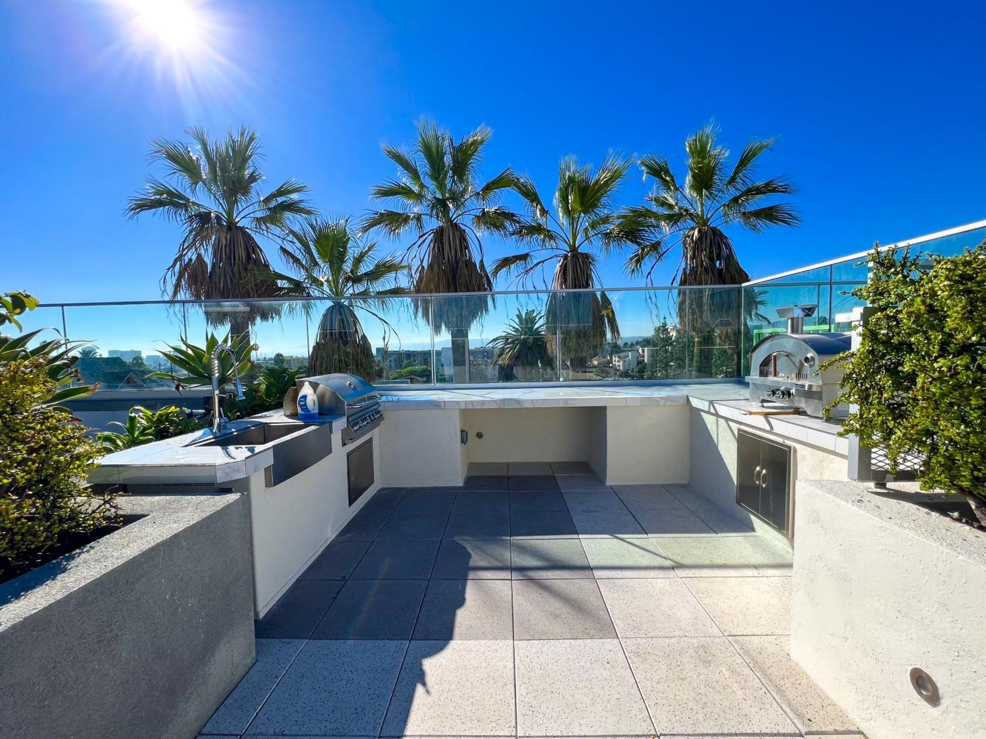 Luxury La Penthouse Prime Location Min From Hollywood And Downtown — Photos 1
